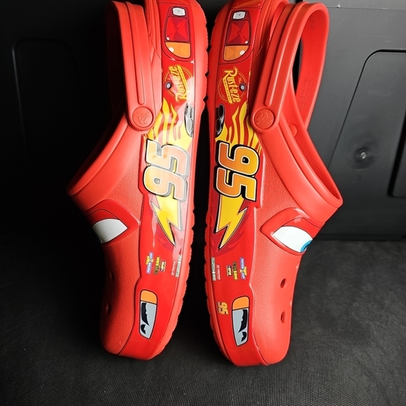 Lightning mcqueen crocs multiple sizes - Picture 7 of 8